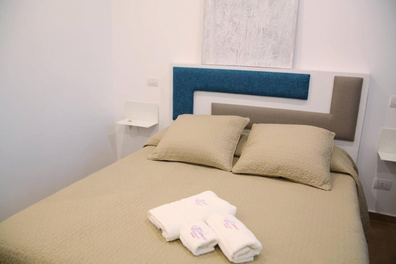 Essence Bed & Breakfast Barletta Bagian luar foto