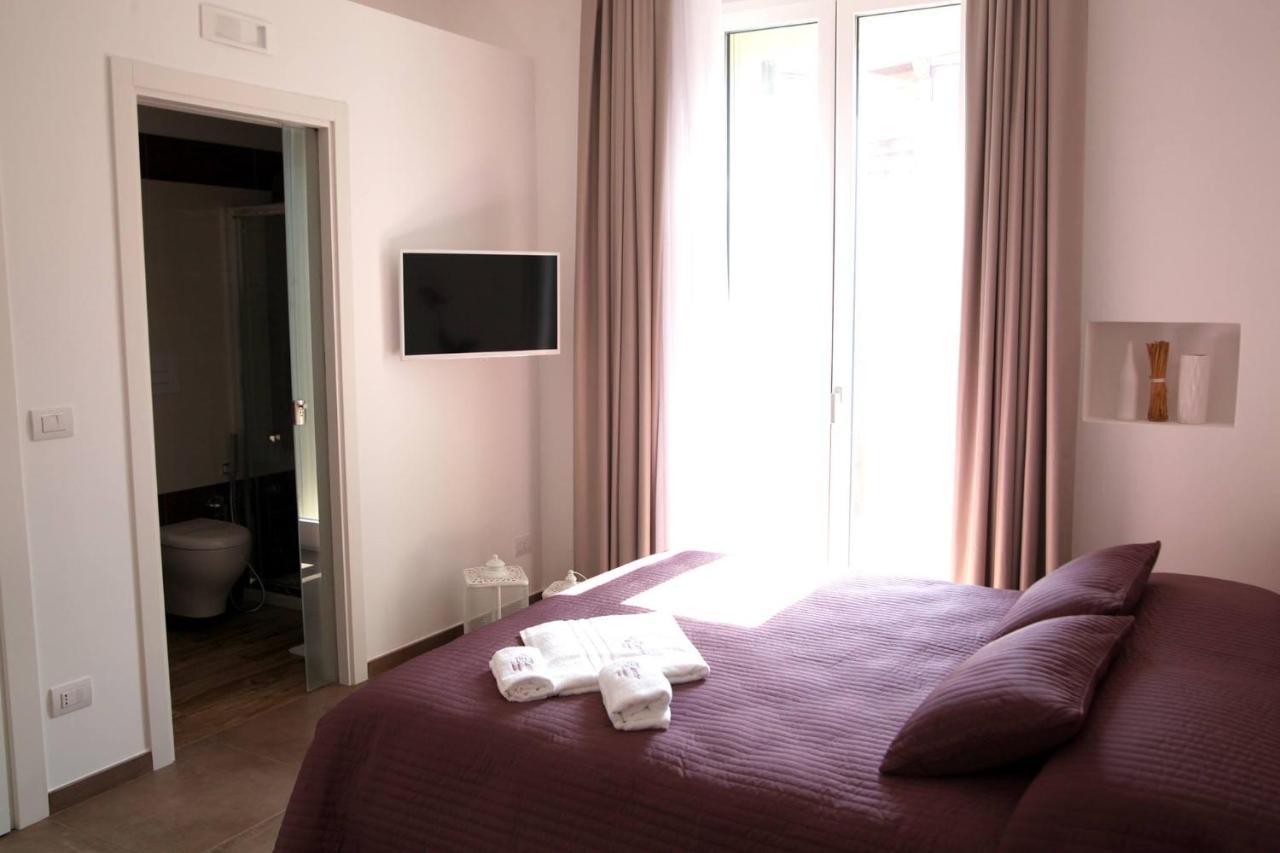 Essence Bed & Breakfast Barletta Bagian luar foto