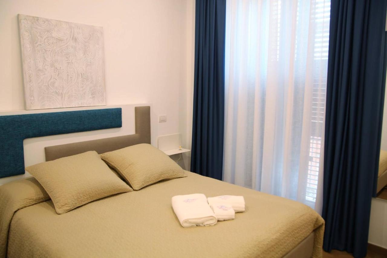 Essence Bed & Breakfast Barletta Bagian luar foto